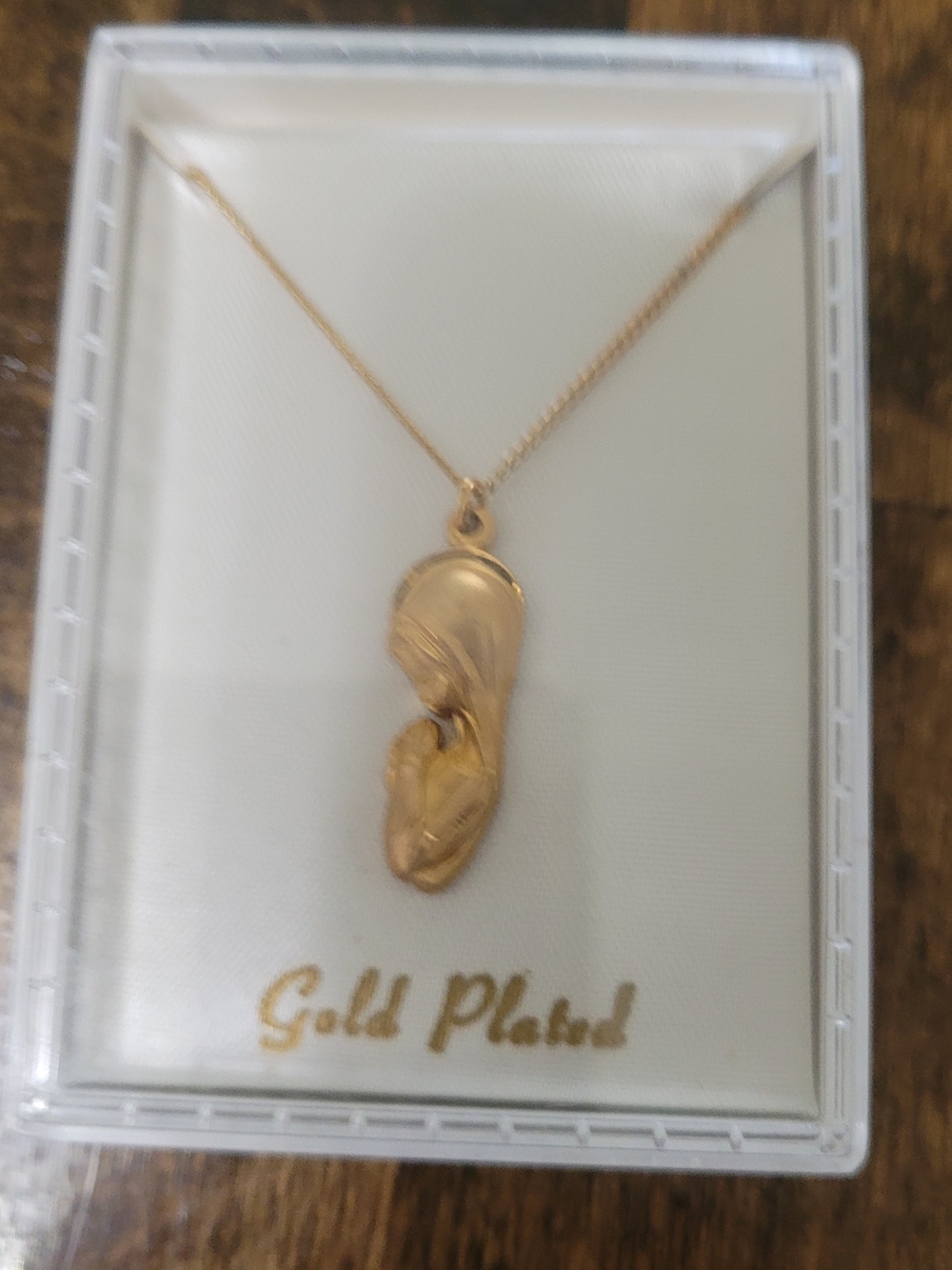 Gold Plated Praying Madonna Pendant Necklace NIB